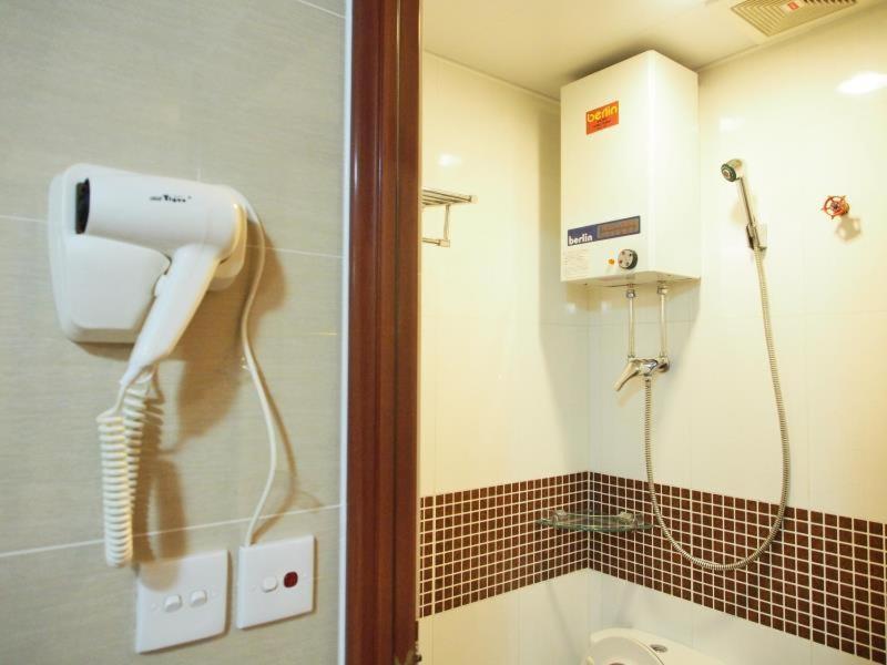 Hostel 16 Paris Guest House Block E Reception 10Th Floor Хонконг Екстериор снимка