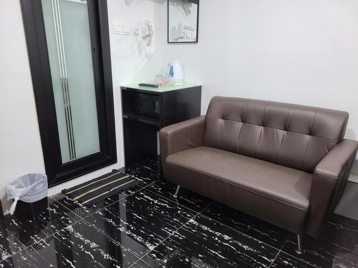 Hostel 16 Paris Guest House Block E Reception 10Th Floor Хонконг Екстериор снимка